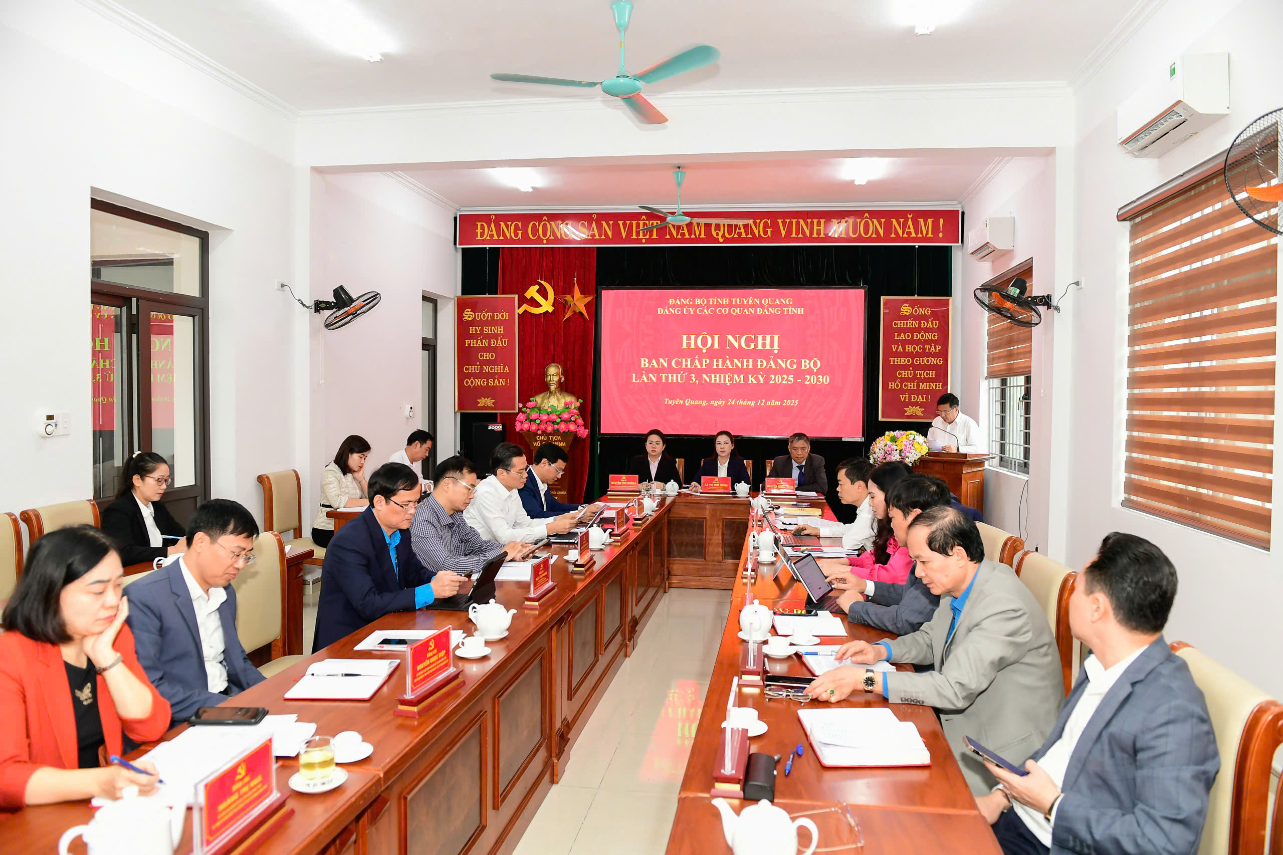 Hội nghị Ban Chấp hành Đảng bộ các cơ quan Đảng lần thứ 3